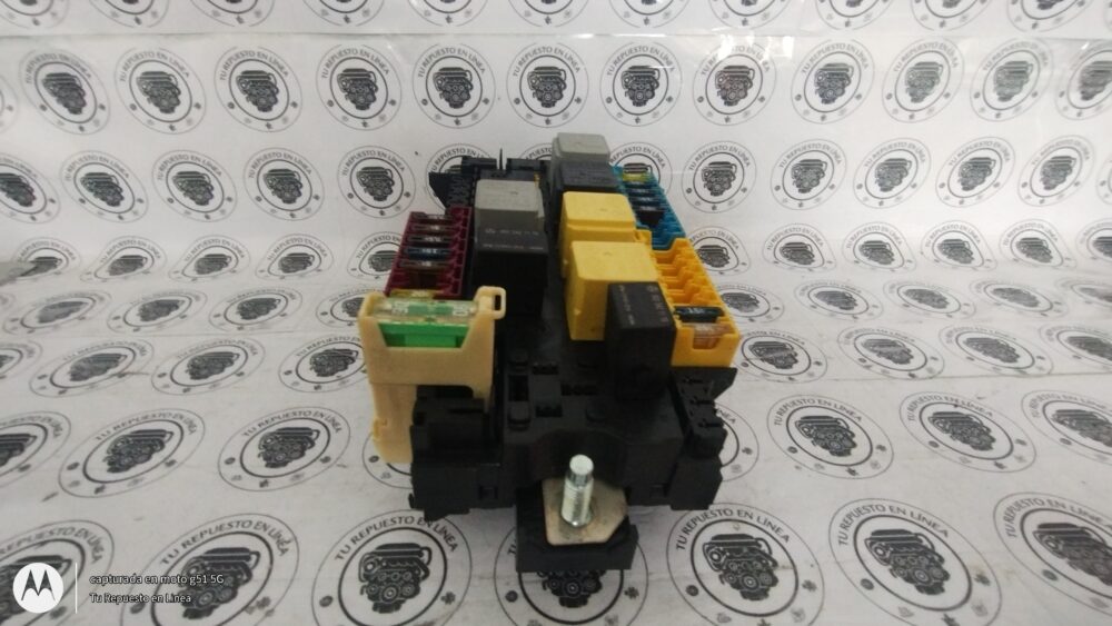 IMG_20250829_134541866 Mercedes-benz Ml 350 2012 Caja Fusibles Delantera Derecha