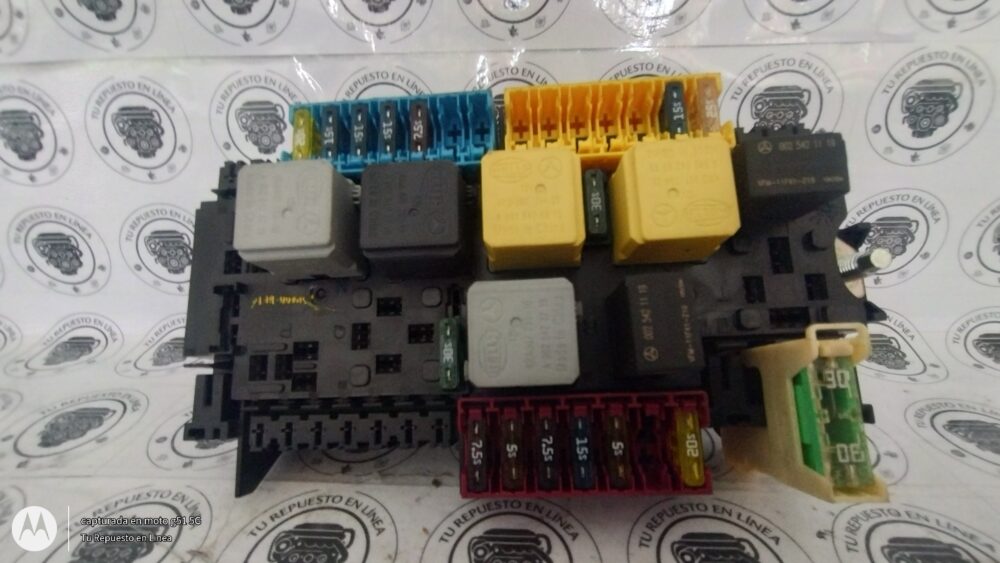 IMG_20250829_134558392_HDR Mercedes-benz Ml 350 2012 Caja Fusibles Delantera Derecha