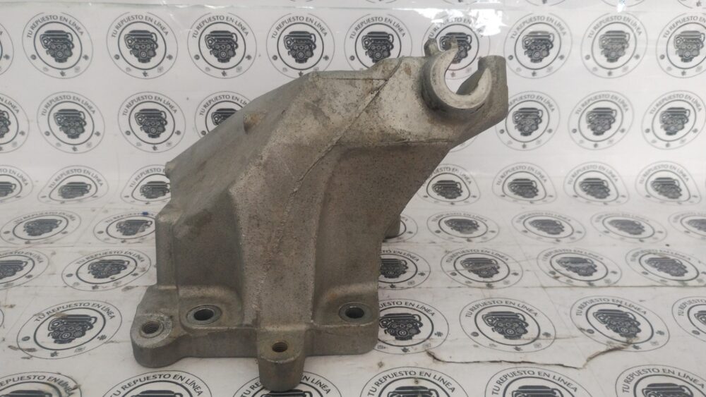 Mercedes Benz Ml 350 Amg 2014 Cubierta Soporte Motor Der Oem