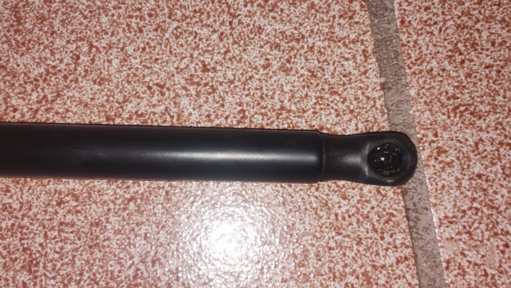 IMG_20251028_164310344 Mercedes Benz Ml 350 Amg 2014 Amortiguador Cofre Izq Oem