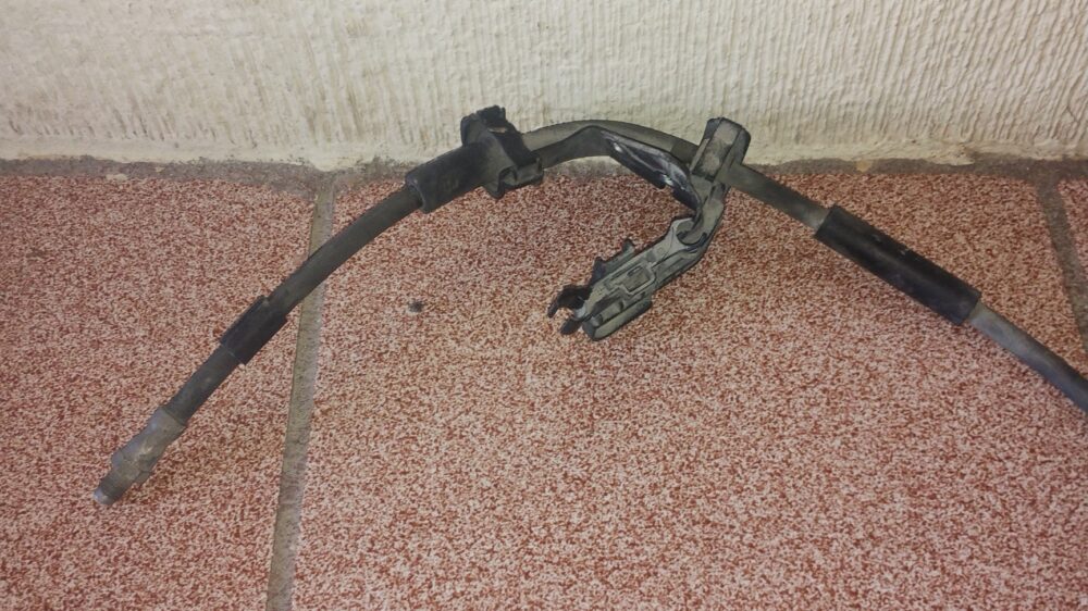 IMG_20251028_171922799 Mercedes Benz Ml 350 Amg 2014 Manguera Freno Tras Derecha oem