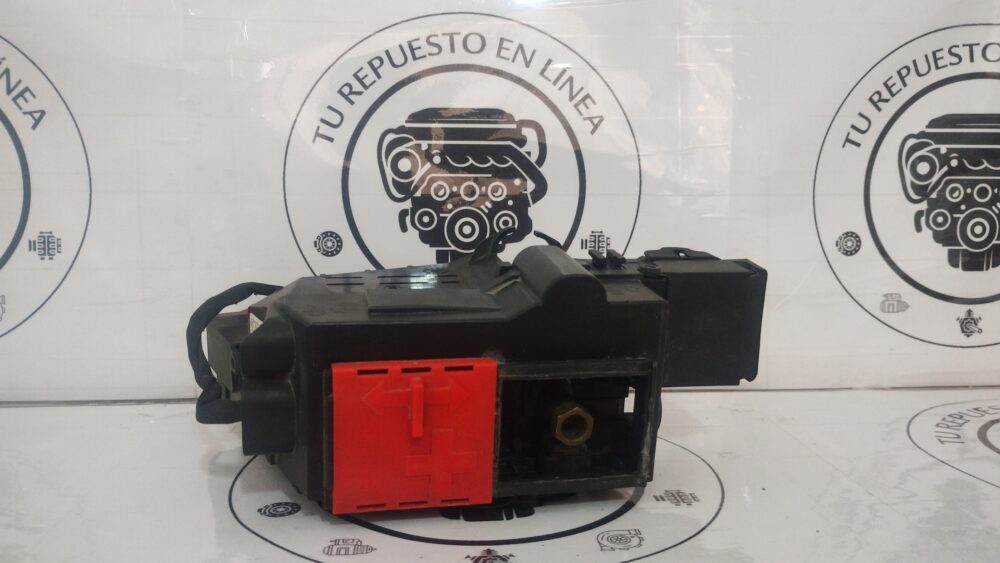 IMG_20251202_143145012 Mercedes-benz Ml 350 Amg W166 Punto Arranque Batería Oem