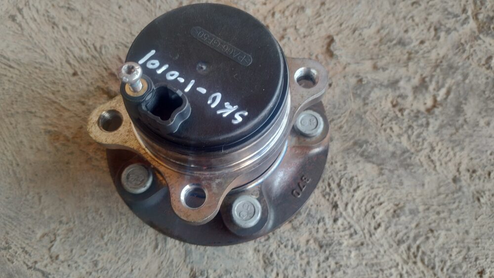 IMG_20260111_151348254_HDR Ford Fusion 2013-2020 Masa Balero Rueda Trasera Der Abs