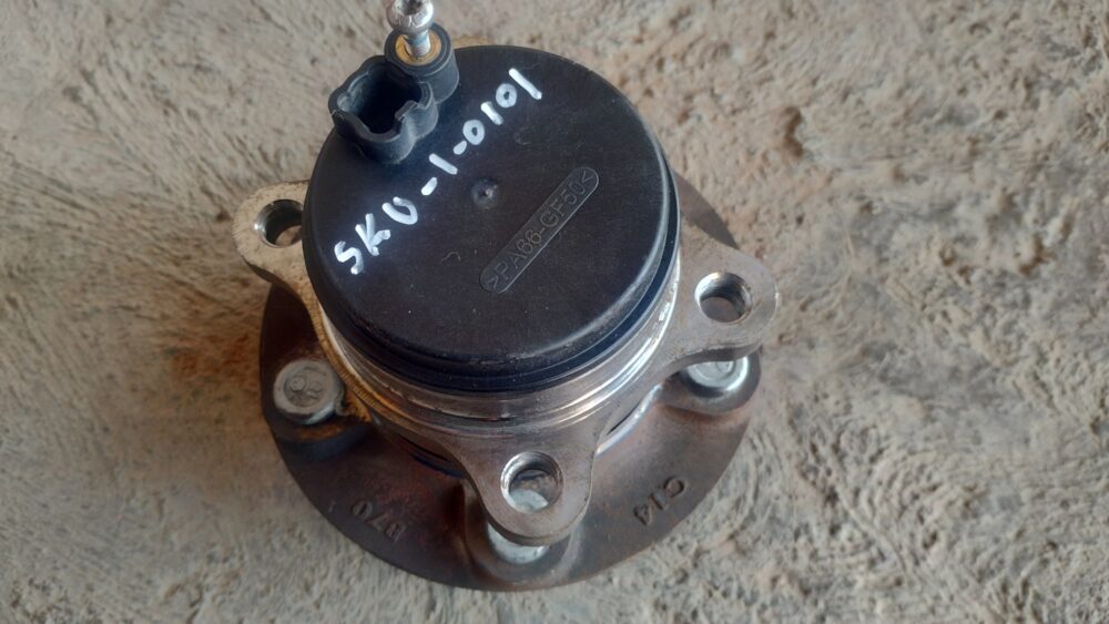 IMG_20260111_151353574_HDR Ford Fusion 2013-2020 Masa Balero Rueda Trasera Der Abs