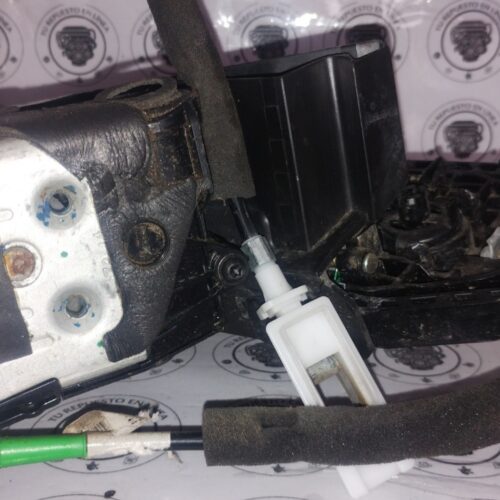 Imagen de WhatsApp 2025-08-11 a las 09.48.09_8eec4ebe Ford Fusion Titanium 2.0L Chapa Puerta Trasera Derecha completa