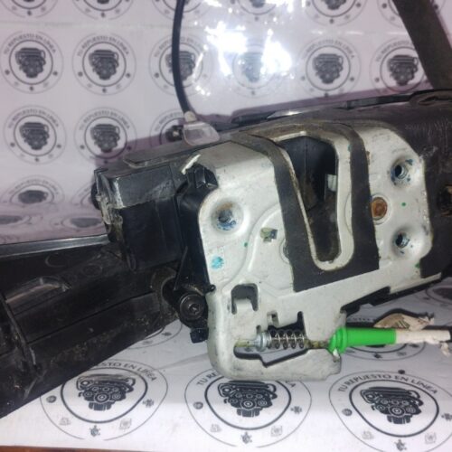 Imagen de WhatsApp 2025-08-11 a las 09.48.10_e96d600c Ford Fusion Titanium 2.0L Chapa Puerta Trasera Derecha completa