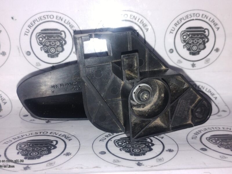 Imagen de WhatsApp 2025-08-21 a las 17.02.54_2c230bd8 Ford Fusion Hood Release Handle Ds73-16b626-a Ds73-b626-a