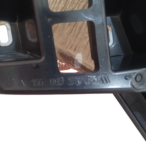 10e48e21-48d0-4d2d-ac5b-ee0222358736 Mercedes Ml W166 2012-2015 Soporte Trasero Izquierdo Defensa
