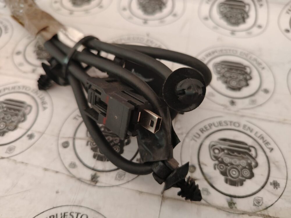 Ford Fusion Titanium 2014 Cable Usb Consola Central Oem DS7T-14D202-AD