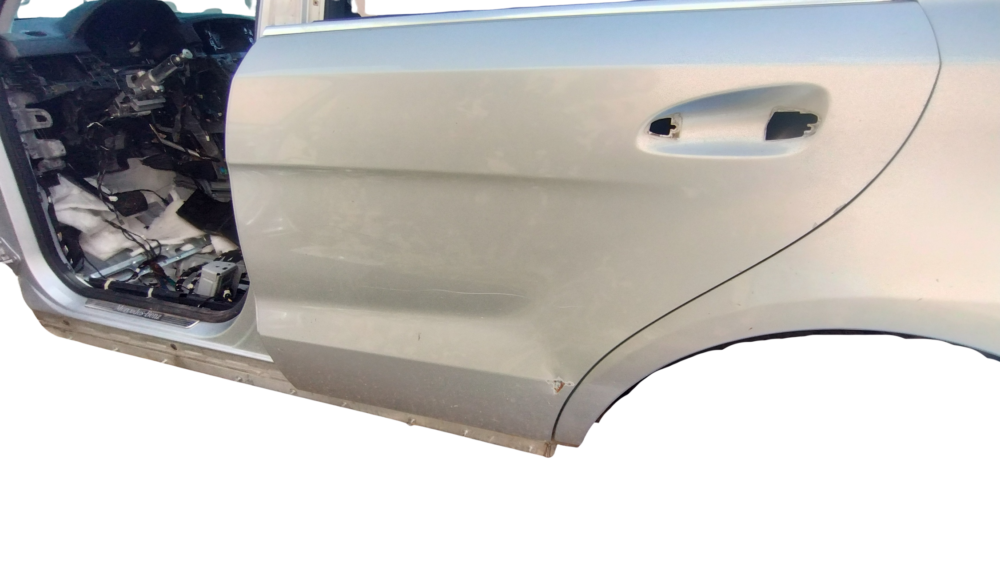 1d657d7b-4402-4ebb-aa33-6750a3689c46 Mercedes-Benz ML 350 2014 Puerta Trasera Izq Cascarón