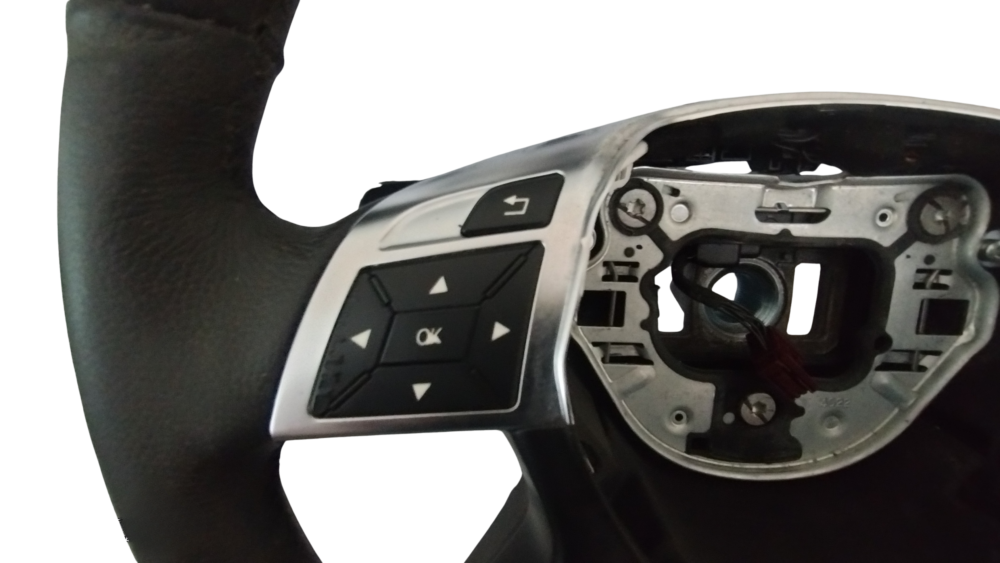 2de54353-2a40-4c82-89d1-bdddd6ef253a Mercedes-benz Ml 350 Amg 2014 Volante Forrado En Piel Oem