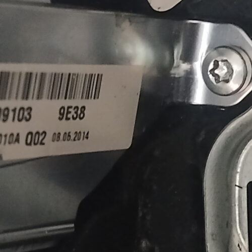 7a412f9f-e889-4ac3-9049-f210c9d240c8 Mercedes-benz Ml 350 Amg 2014 Volante Forrado En Piel Oem