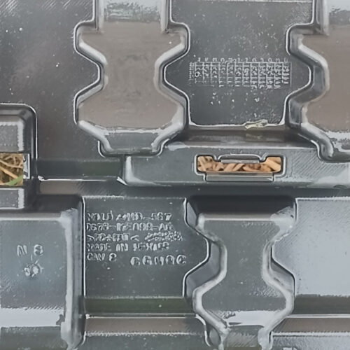 Ford Fusion 2014-2019 Guía Central Fascia Trasera Original