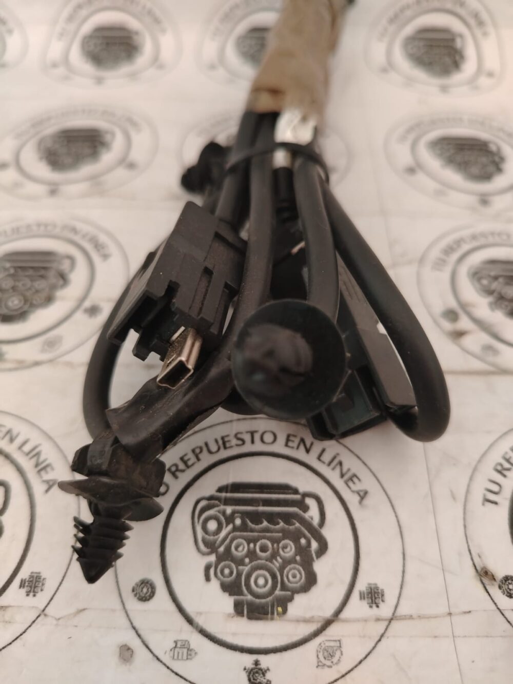 Ford Fusion Titanium 2014 Cable Usb Consola Central Oem DS7T-14D202-AD