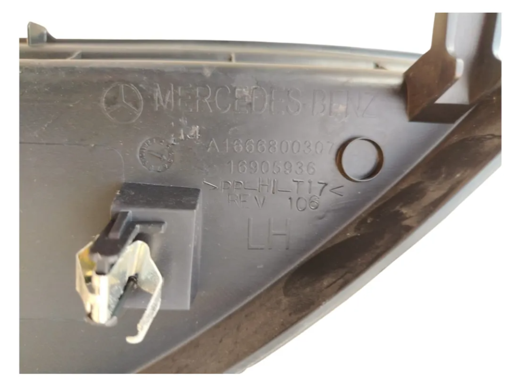 Mercedes-benz Ml 350 2014 Tapa Tablero Lateral