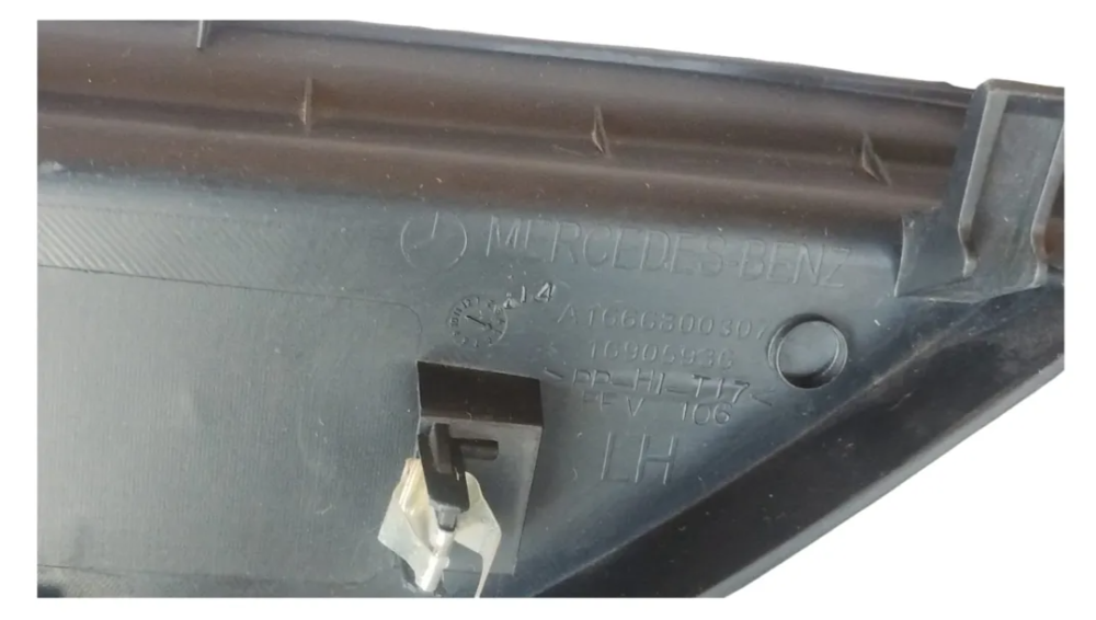 Mercedes-benz Ml 350 2014 Tapa Tablero Lateral