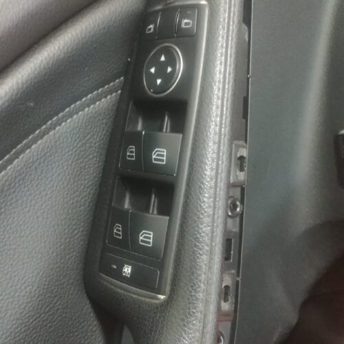 IMG_20250528_211557197 Mercedes-benz Cla 200 2014 Botonera Elevavidrios Ventanas A 009 431 5212