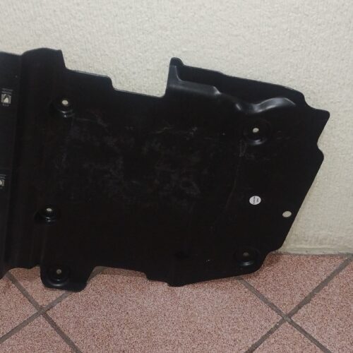 Mercedes-Benz ML 350 AMG 12-15 Tapa Piso Cajuela Copiloto A1666800223