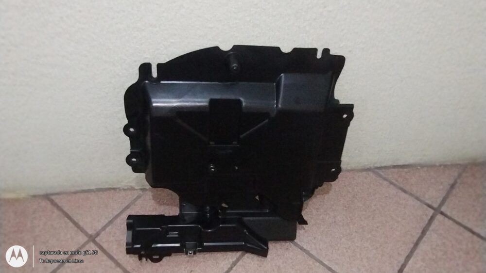 IMG_20250719_202221490 Mercedes Benz Ml350 Tapa De Bateria Principal