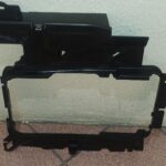 Mercedes Benz Ml350 Carcasa Plastica Piso Izq Frontal