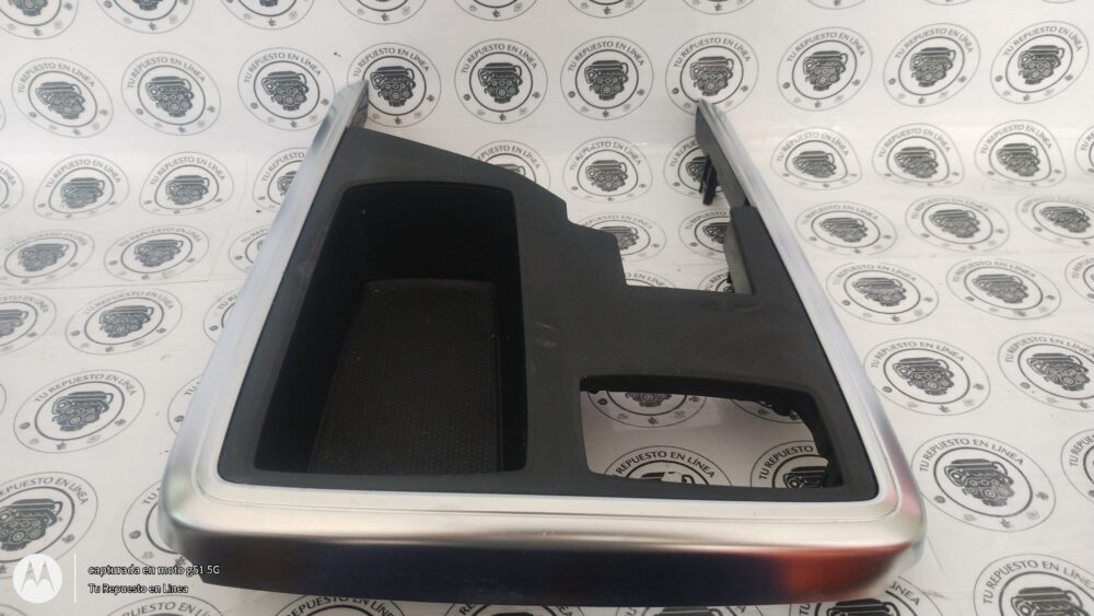 IMG_20250802_112115908 Mercedes-benz Ml 350 Amg 2014 Bisel Consola Central Negro