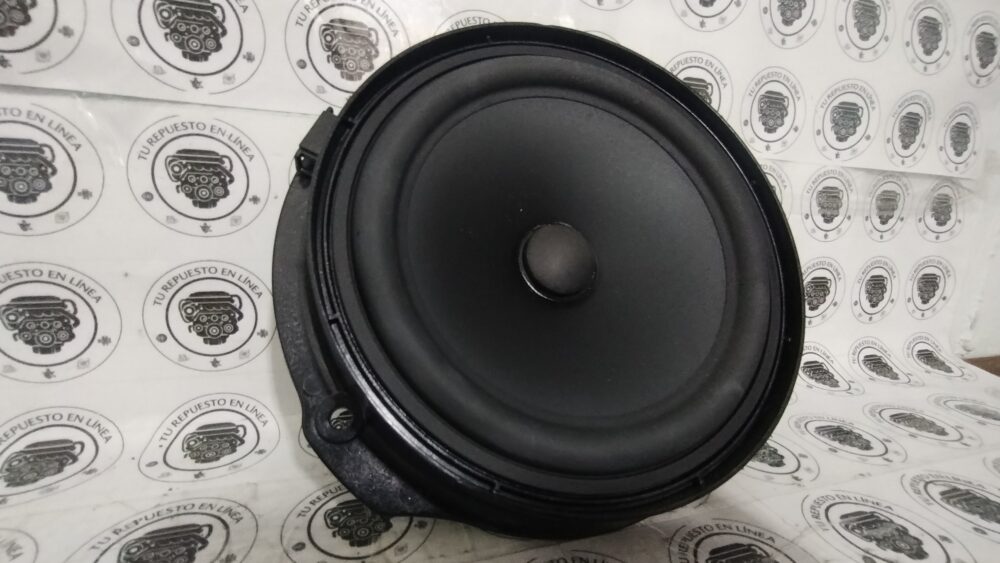 Mercedes Benz Ml 350 Amg 2014 Bocina Puerta Tras Harman