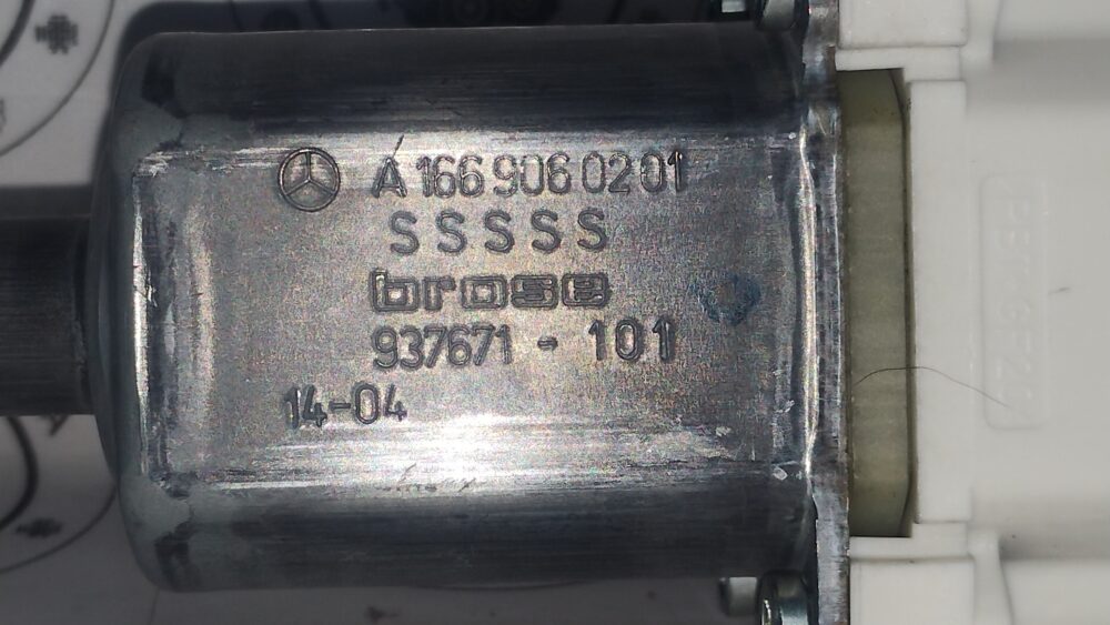 IMG_20251022_215830199 Mercedes Benz Ml 350 Amg 2014 Motor Eleva Vidrio Del Izq