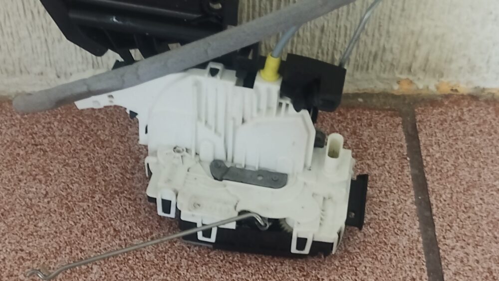 Mercedes-benz Ml 350 Amg 2014 Chapa Puerta Delantera Izq Oem