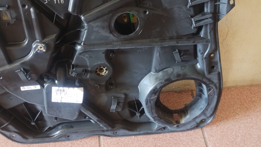 IMG_20251023_141652930 Mercedes-benz Ml 350 2014 Panel Elevador Cristal Tras Izq