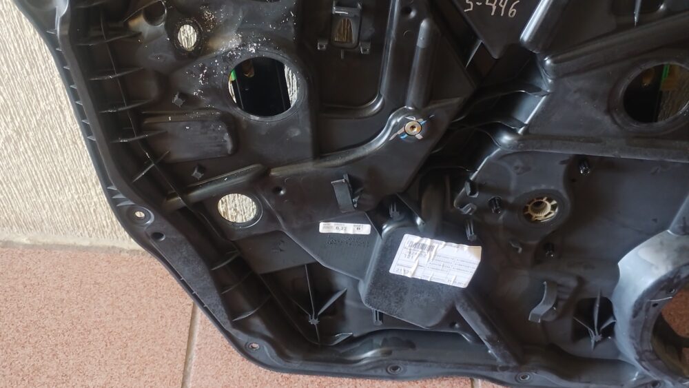 IMG_20251023_141655735 Mercedes-benz Ml 350 2014 Panel Elevador Cristal Tras Izq