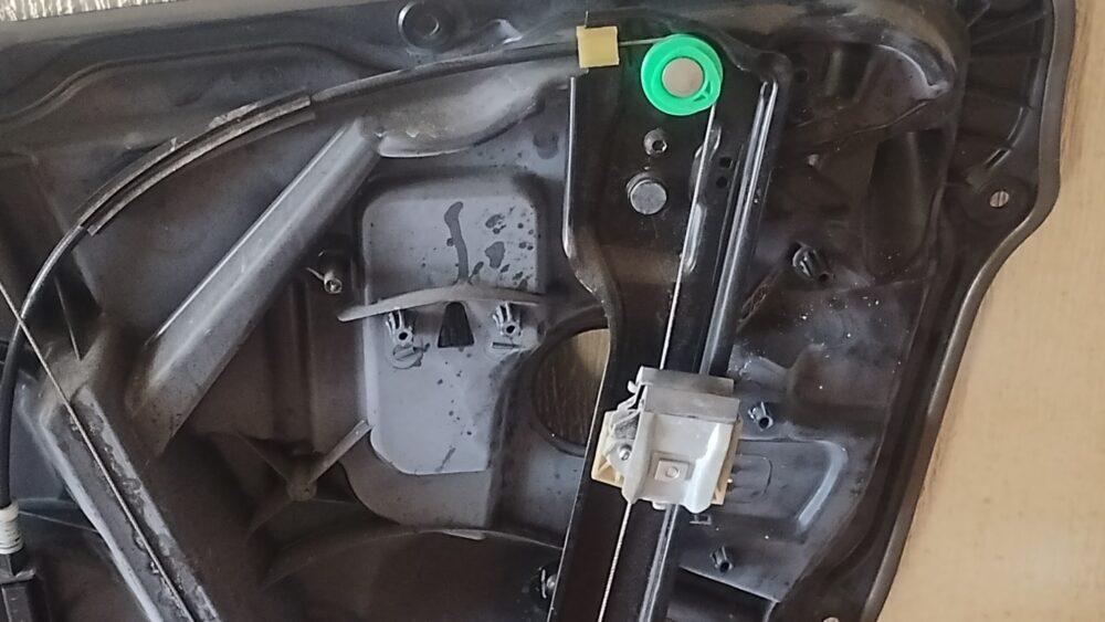 IMG_20251023_141732874 Mercedes-benz Ml 350 2014 Panel Elevador Cristal Tras Izq