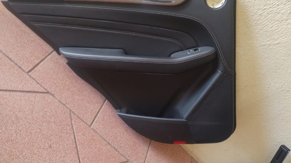 IMG_20251025_133647270 Mercedes-benz Ml 350 Amg 2014 Panel Puerta Trasera Izquierda