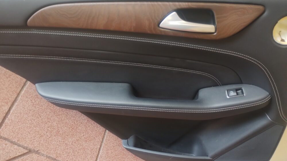 IMG_20251025_133651311 Mercedes-benz Ml 350 Amg 2014 Panel Puerta Trasera Izquierda