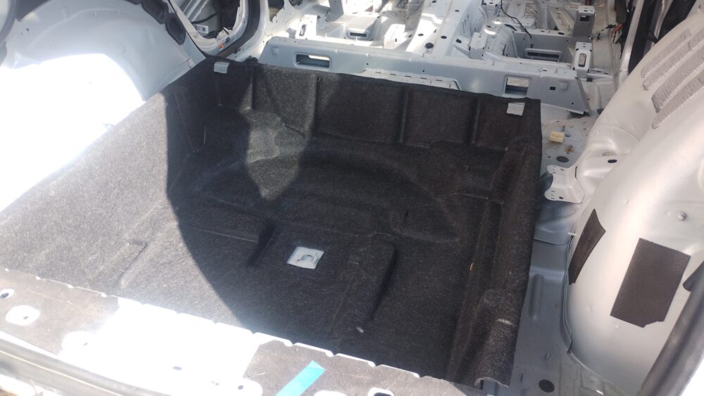 Mercedes-benz Ml 350 Amg 2014 Alfombra Base Llanta Cajuela