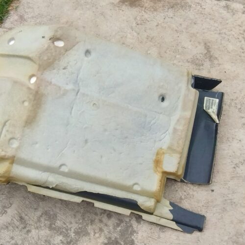 IMG_20251217_142552856_HDR Mercedes Benz Ml350 2013-2016 Alfombra Piso Pasajero Oem