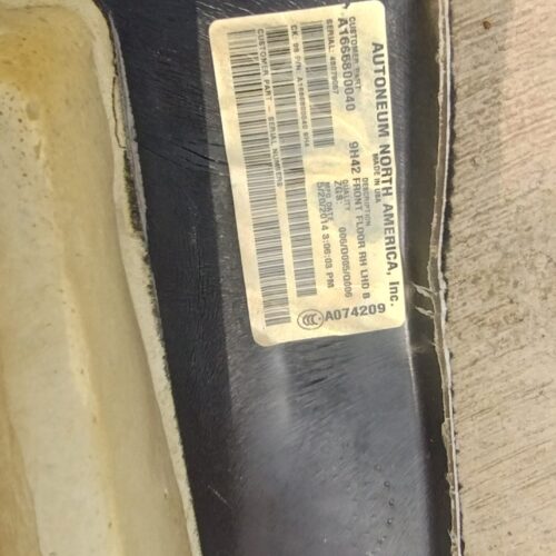 IMG_20251217_142617492_HDR Mercedes Benz Ml350 2013-2016 Alfombra Piso Pasajero Oem