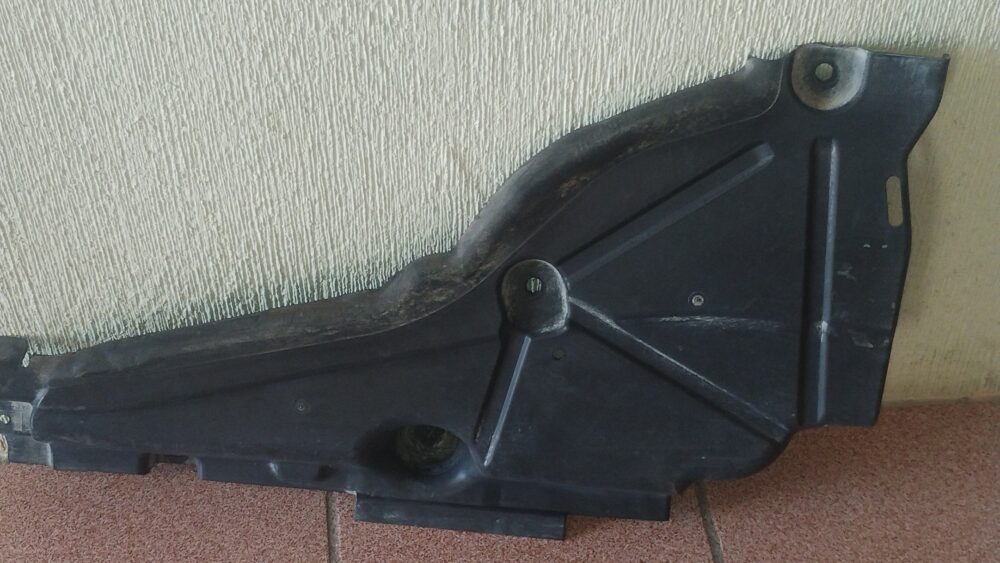 Mercedes-benz Ml 350 Amg 2014 Cubierta Inferior Motor Izq