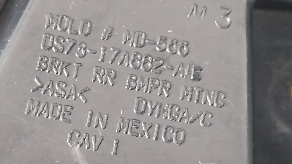 IMG_20260108_160742717 Ford Fusion 2013-2018 Guía Fascia Trasera Izquierda DS73-17A662-A