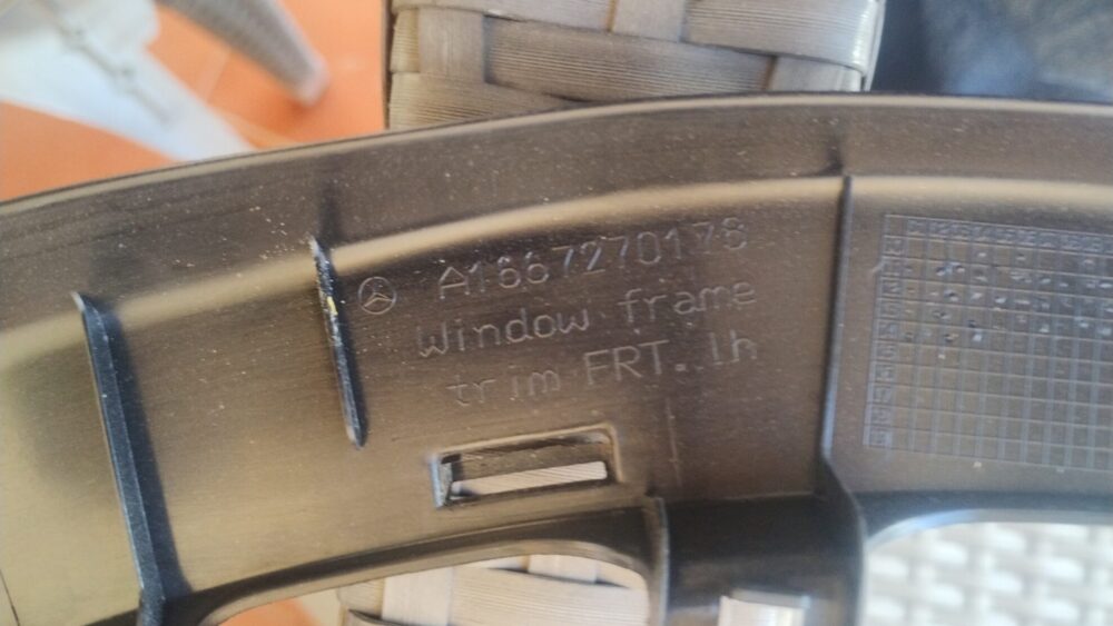 Mercedes-benz Ml350 2014 Moldura Marco Superior Puerta Der