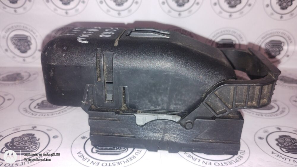 Ford Fusion Titanium 2.0l Conector Caja Fusibles 64p Oem