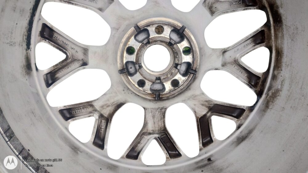 Imagen de WhatsApp 2025-09-19 a las 14.30.35_02c00c22 Ford Fusion R19 Rin Original Ds7z-1007-v1a/3963ms 2013-2016