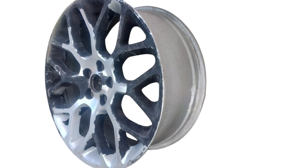 Imagen de WhatsApp 2025-09-19 a las 14.30.59_3809dca1 Ford Fusion R19 Rin Oem Reparado Ds7z-1007-v1a / 3963ms