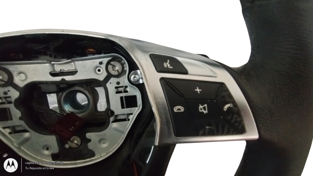 c0205584-2544-441c-8013-844496fa5a15 Mercedes-benz Ml 350 Amg 2014 Volante Forrado En Piel Oem