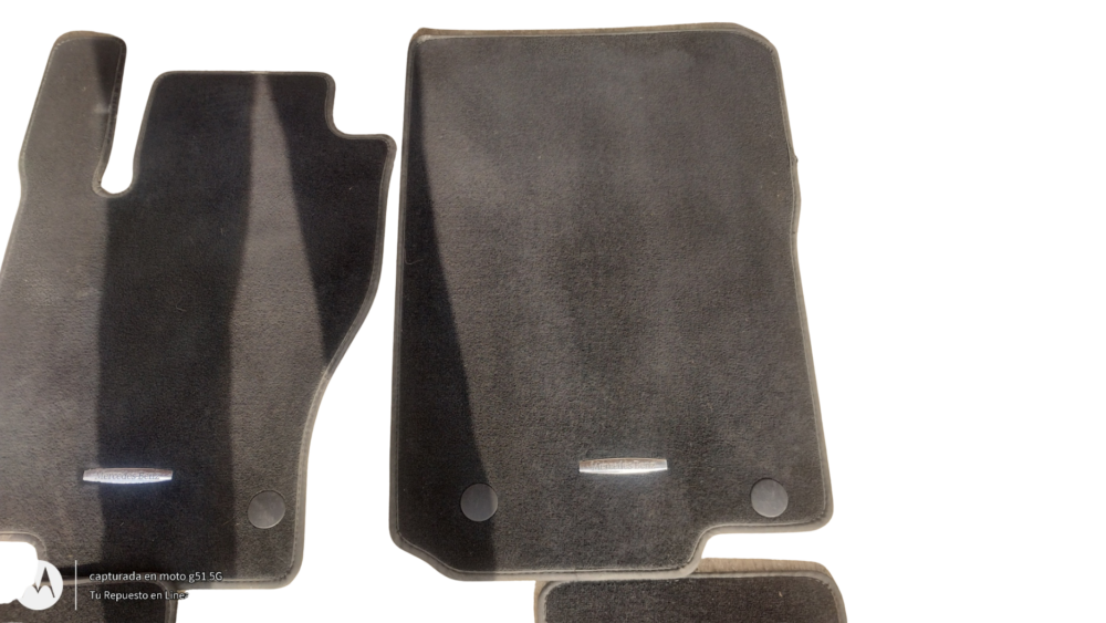 134f537c-edff-4357-8e27-edbac305d39a Mercedes-Benz ML 350 AMG 12-15 Juego Tapetes OEM Originales