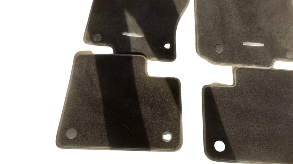 2757d786-1e6e-49ec-906a-faa34464269c Mercedes-Benz ML 350 AMG 12-15 Juego Tapetes OEM Originales