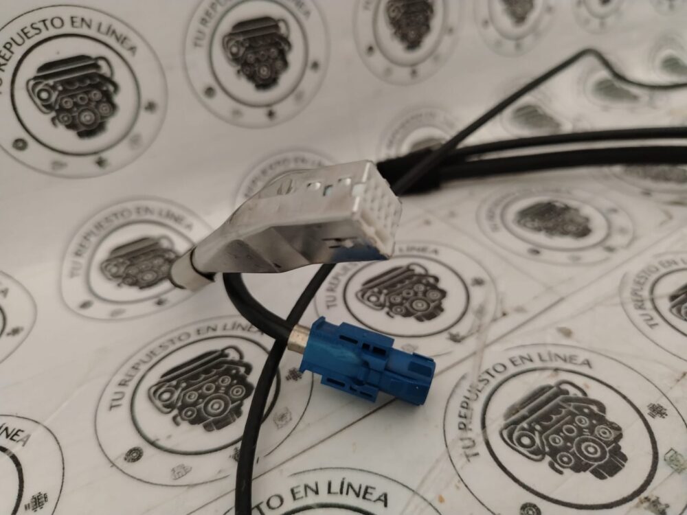 Mercedes CLA 200 2014 Puerto Multimedia USB Aux A 246 820 1715