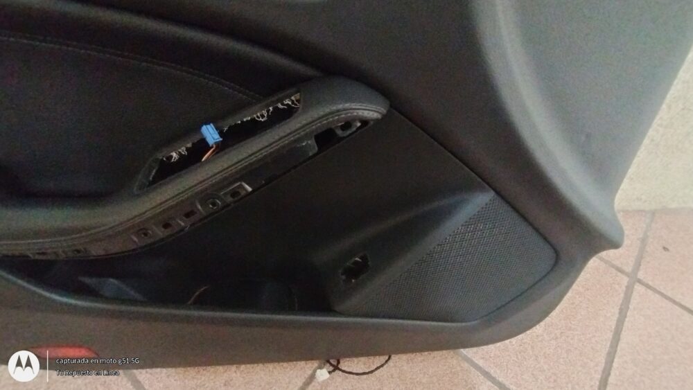 IMG_20250605_131623684_HDR Mercedes Benz CLA 200 2013-2016 Panel Puerta Trasera Izq A166 730 26 70