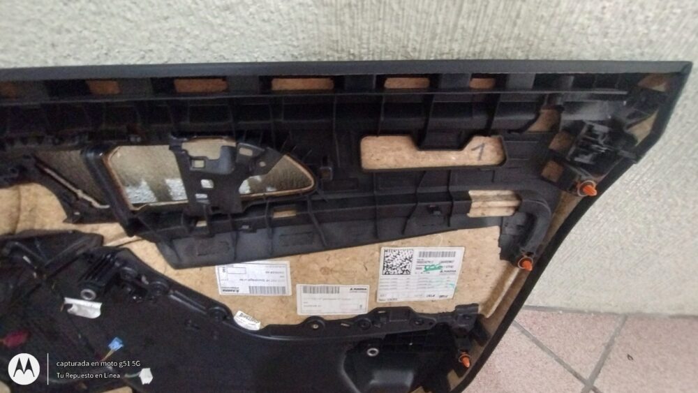 IMG_20250605_131653811_HDR Mercedes Benz CLA 200 2013-2016 Panel Puerta Trasera Izq A166 730 26 70