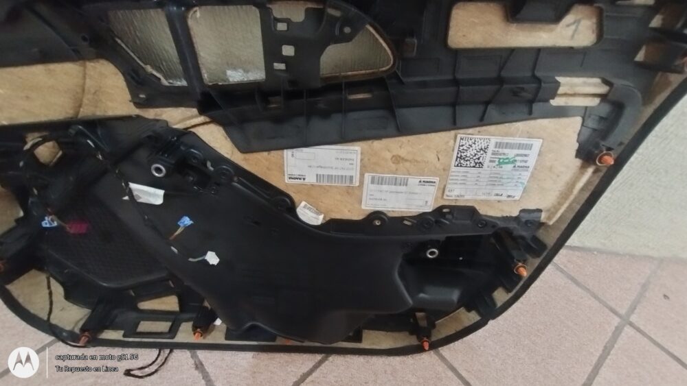 IMG_20250605_131656491_HDR Mercedes Benz CLA 200 2013-2016 Panel Puerta Trasera Izq A166 730 26 70