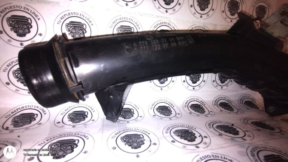 Mercedes-Benz CLA 200 2013-2016 Ducto de Aire de Admisión OEM A2700900844